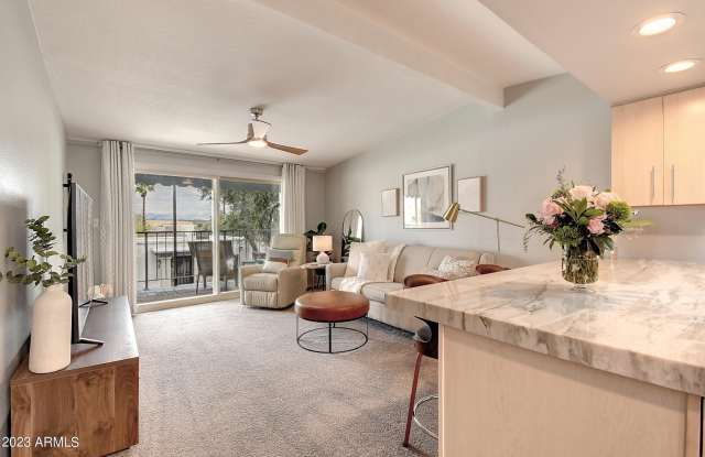 16807 E GUNSIGHT Drive unit: B14