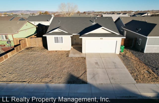 1118 Herron Lane - 1118 Herron Lane, Fernley, NV 89408