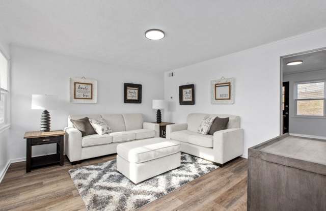 3BR Townhome for Rent - with Central Air!!