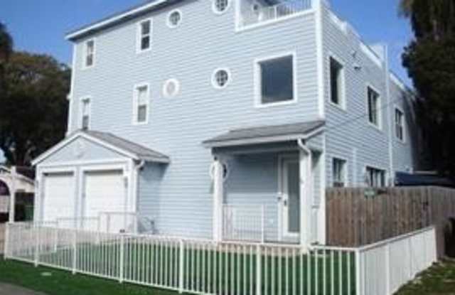 Photo of 915 W Las Olas Blvd