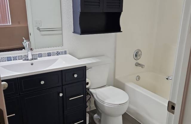 210 Country West Road Unit D - 1