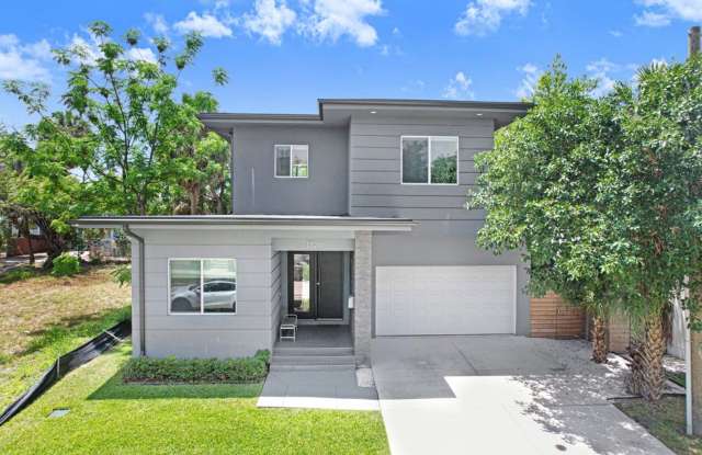 4/3 Modern Custom Home