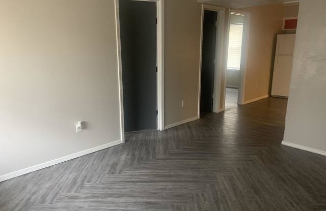 3511 North Nesbitt Ave - C