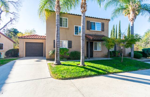 3bd/2ba Vista Home with Backyard Deck - 233 Vista Glen Lane, Vista, CA 92084