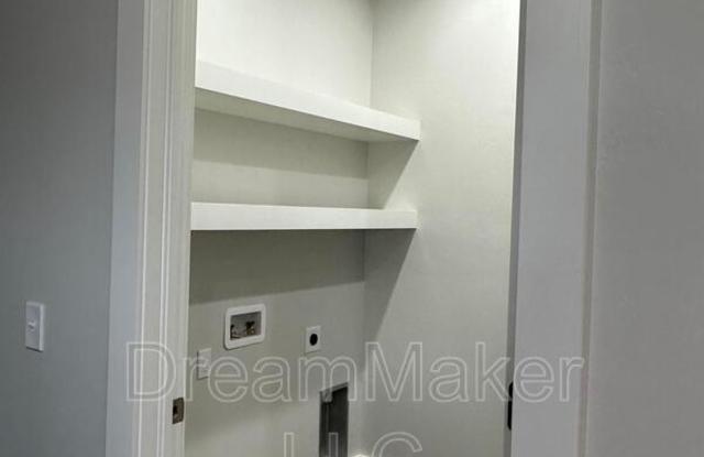 2811 Clifton Terrace