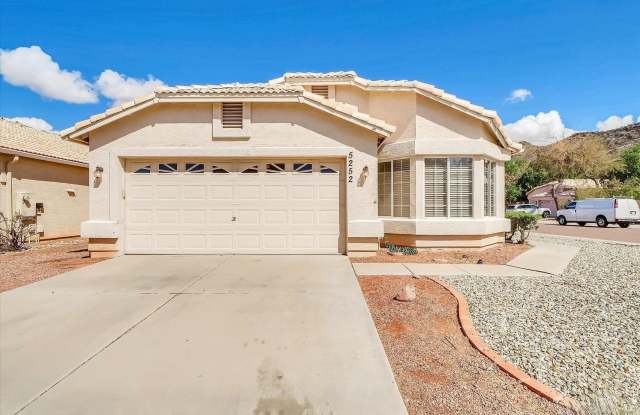 5252 W PONTIAC Drive