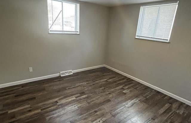 2611 W WARDCLIFFE Drive unit: B