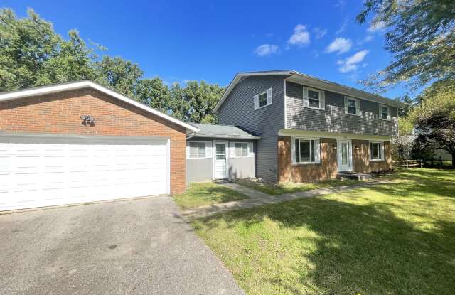 Photo of 6998 Doran Drive