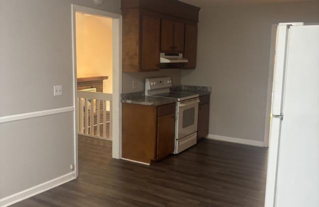 525 North Royal Tower Drive