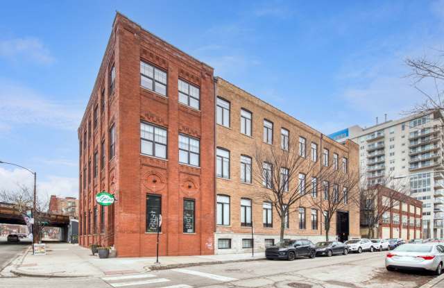 Photo of 729 North Sangamon Street