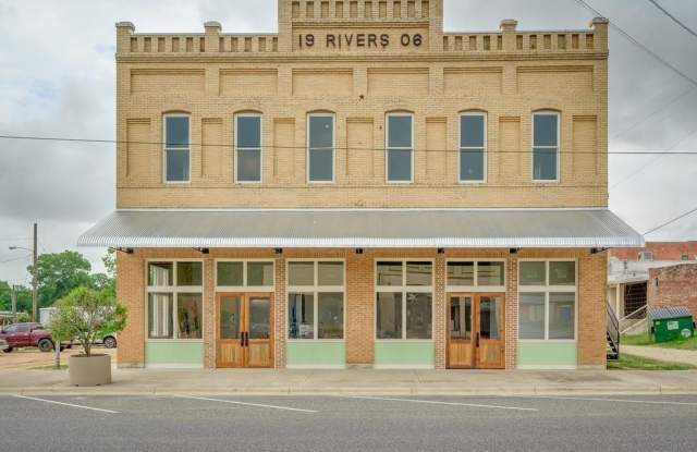 110  S Main ST