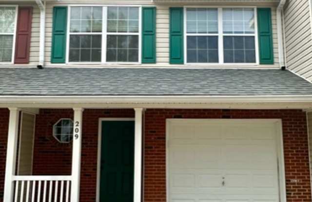 Nice 3 Bedroom TownHome in Crestview for Rent!
