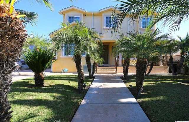 430 N Bel Aire Drive