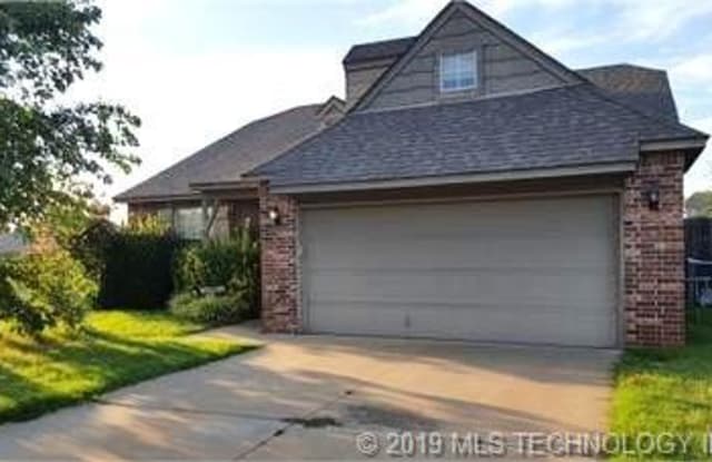 3604 E Aurora Street - 3604 East Aurora Avenue, Broken Arrow, OK 74014