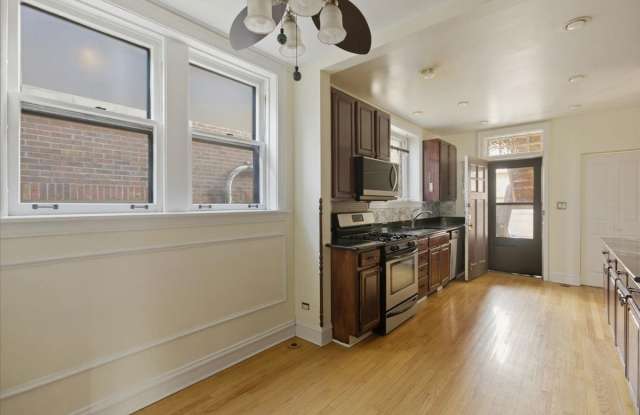 7409 North Claremont Avenue