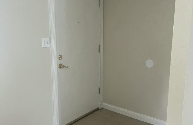 706 Cottonwood Court