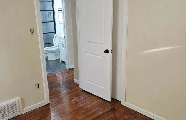 34290 Richard Street