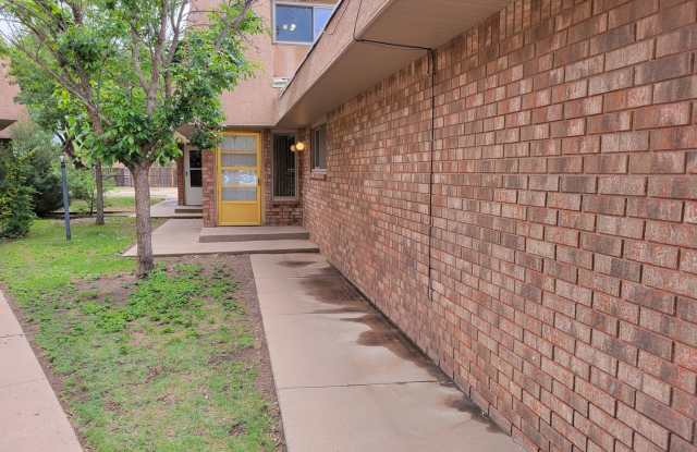 COLONIAL PARK CONDO