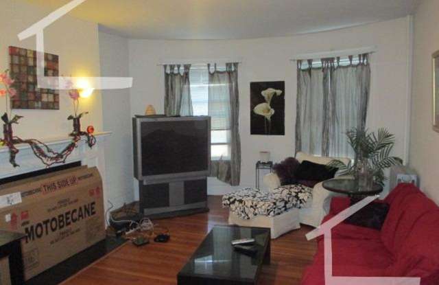 Nice 4 bed in Allston close to BU