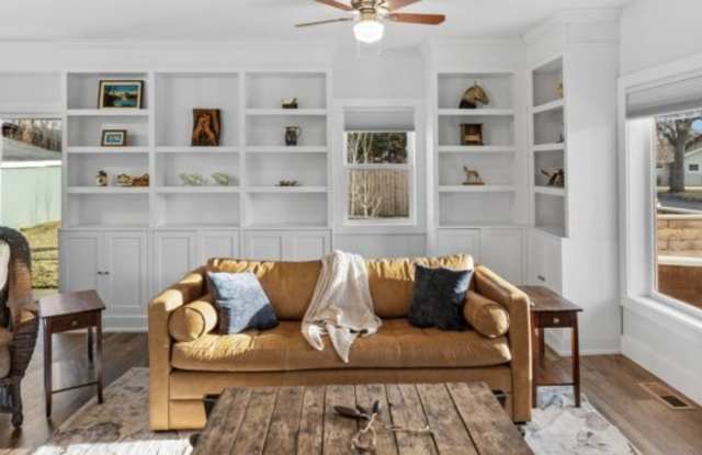 Photo of 501 E Geyser St