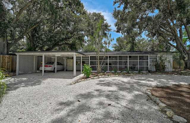 2652 LOMA LINDA STREET