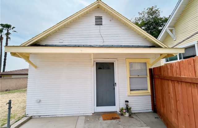1403 Bonnie Cove Avenue