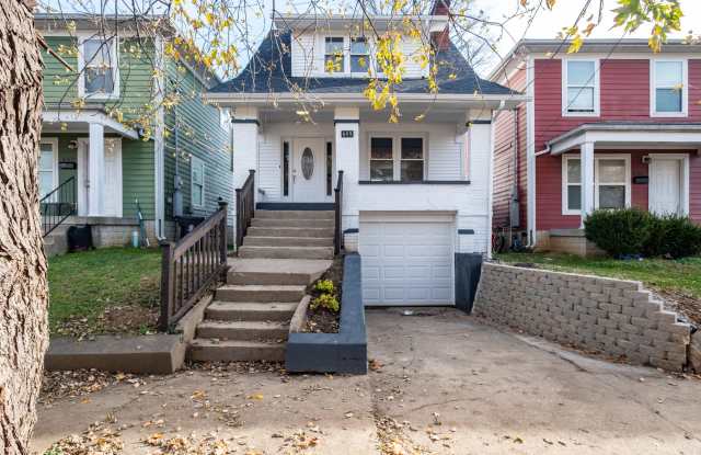 649 Dr W J Hodge St