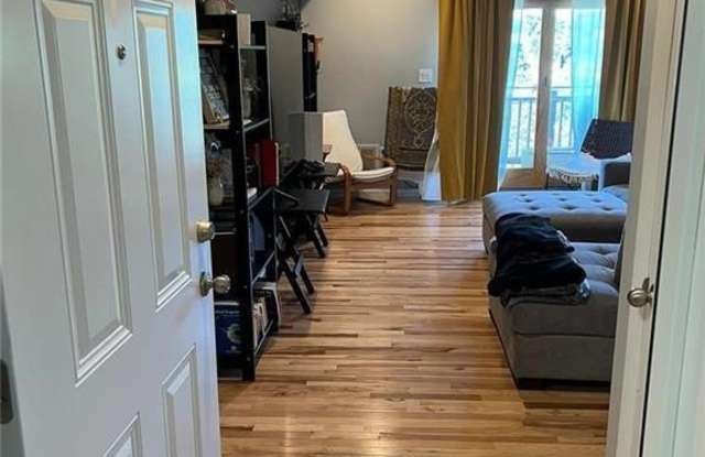 623 Walnut Avenue unit: C2