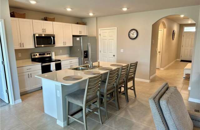 20502 Camino Torcido Loop