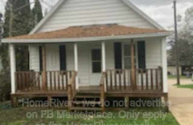 Photo of 327 Hyde Park St