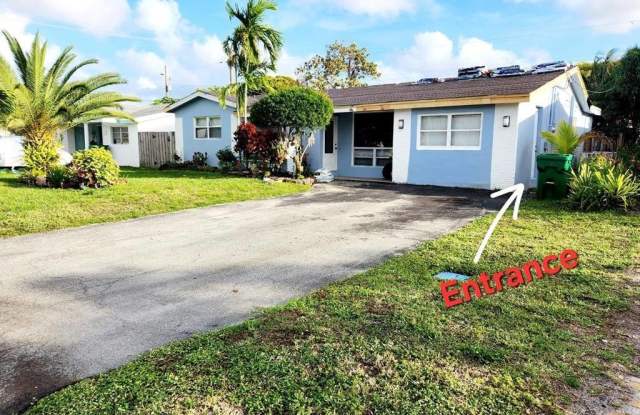 7904 Venetian St - 7904 Venetian Street, Miramar, FL 33023