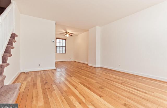 2907 S BUCHANAN STREET