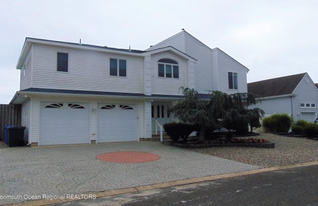 189 Southard Drive - 189 Southard Drive, Beach Haven West, NJ 08050