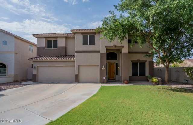 Photo of 735 W Carob Pl