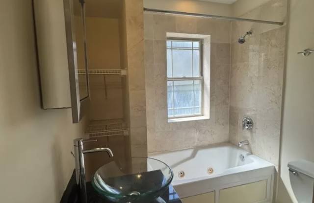 Photo of 3650 W Berteau Ave