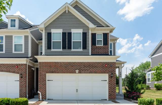 150 Roslyn Place