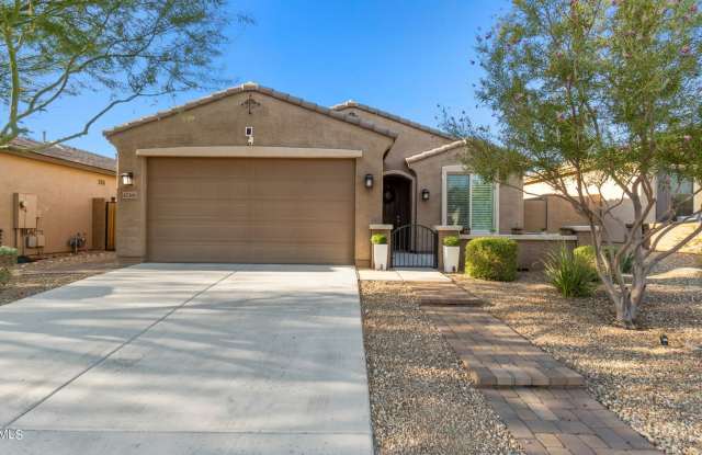 Photo of Amazing House For Rent In Estrella