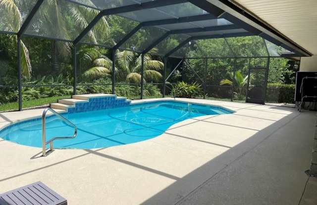 94 NE Elderberry Terrace