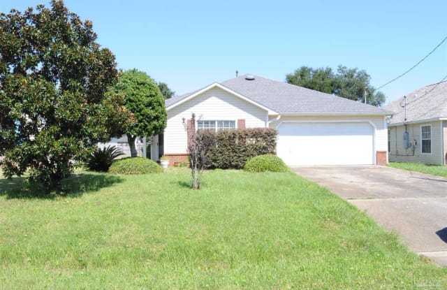 2456 Gulf Breeze Ave - 2456 Gulf Breeze Avenue, Warrington, FL 32507