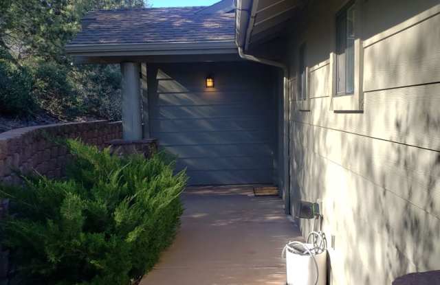 2 bed / 2 bath - 2 car attached garage