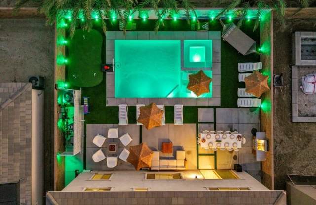 83796 Calle Moreno Street