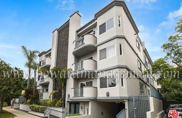 Photo of Luxurious condo with top of the line appliances. Prime Brentwood location, central air, hardwood floors and more.