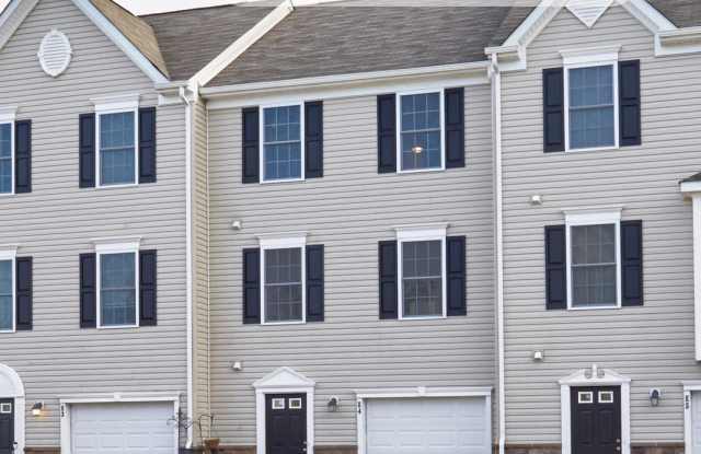 3 BR/4 BA Townhome - 1720 SF in Vineland - Kings Crossing!
