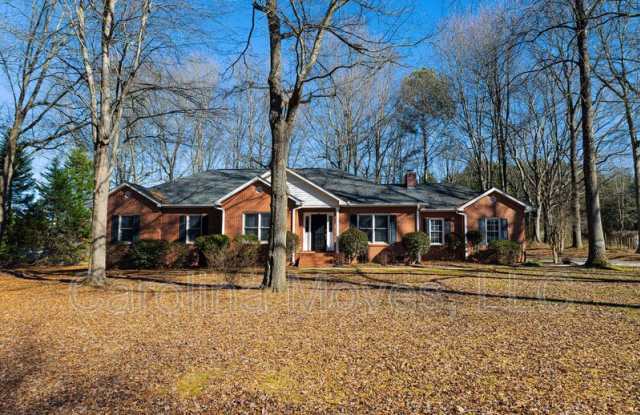 110 Robin Road - 110 Robin Road, Greenville County, SC 29681