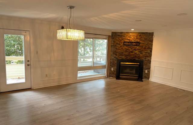 Photo of 9759 LAKE SHORE Drive