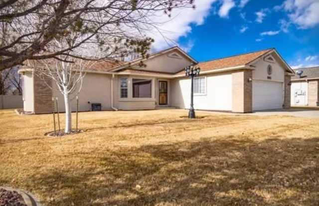 601 Shadowbrook Drive