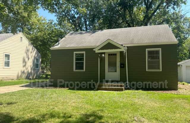 2004 SW Medford Ave.