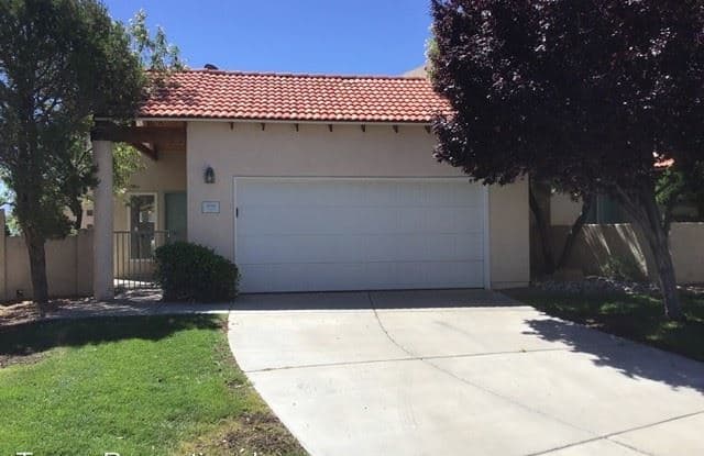 3196 Renaissance Dr SE - 3196 Renaissance Drive Southeast, Rio Rancho, NM 87124