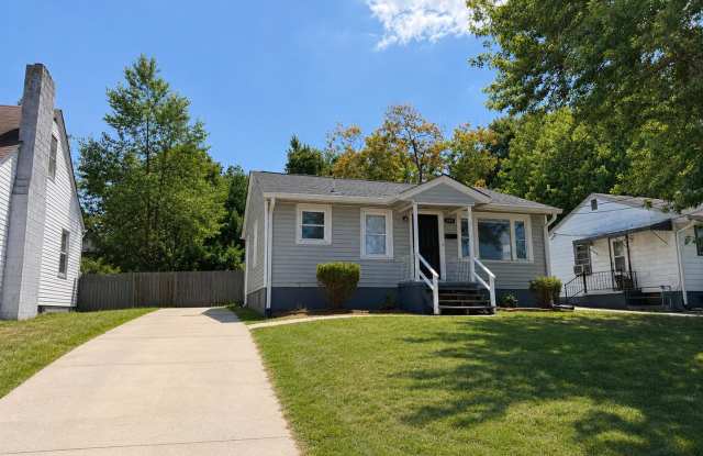 406 E 17TH STREET