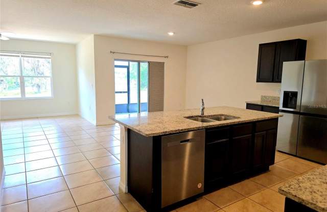 3329 LOUNGING WREN LANE